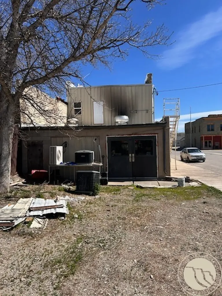 11 Central Avenue N Harlowton MT 59036