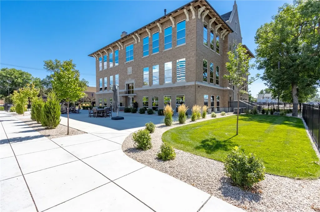 235 N 32nd #204 Street Billings MT 59101