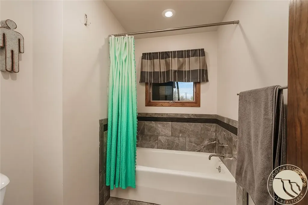 642 Shamrock Lane Billings MT 59105