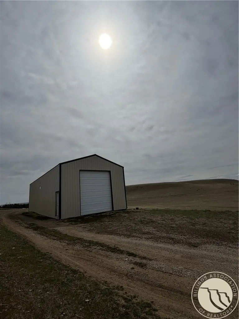 Tract 105 Canal Road Shawmut MT 59078