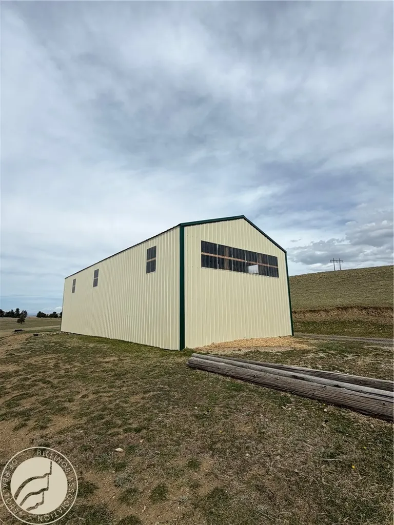Tract 105 Canal Road Shawmut MT 59078