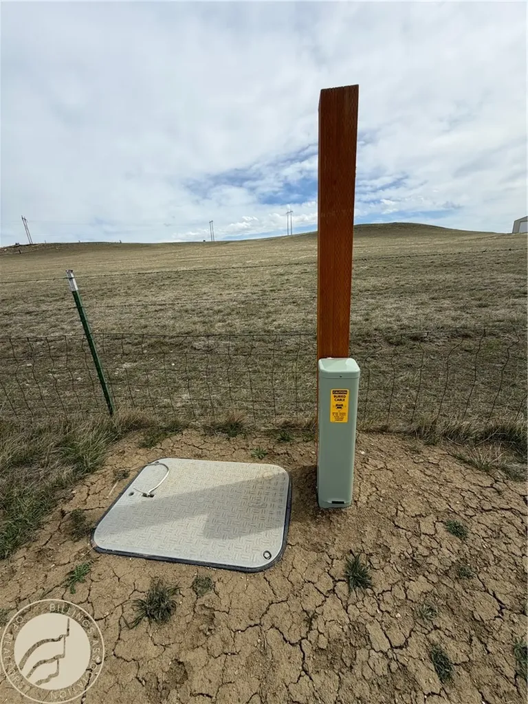 Tract 105 Canal Road Shawmut MT 59078