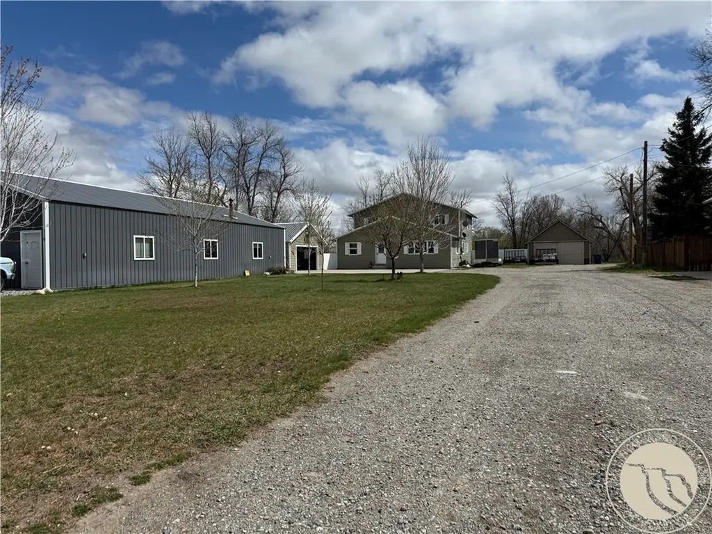 119 E 9th Avenue Big Timber MT 59011