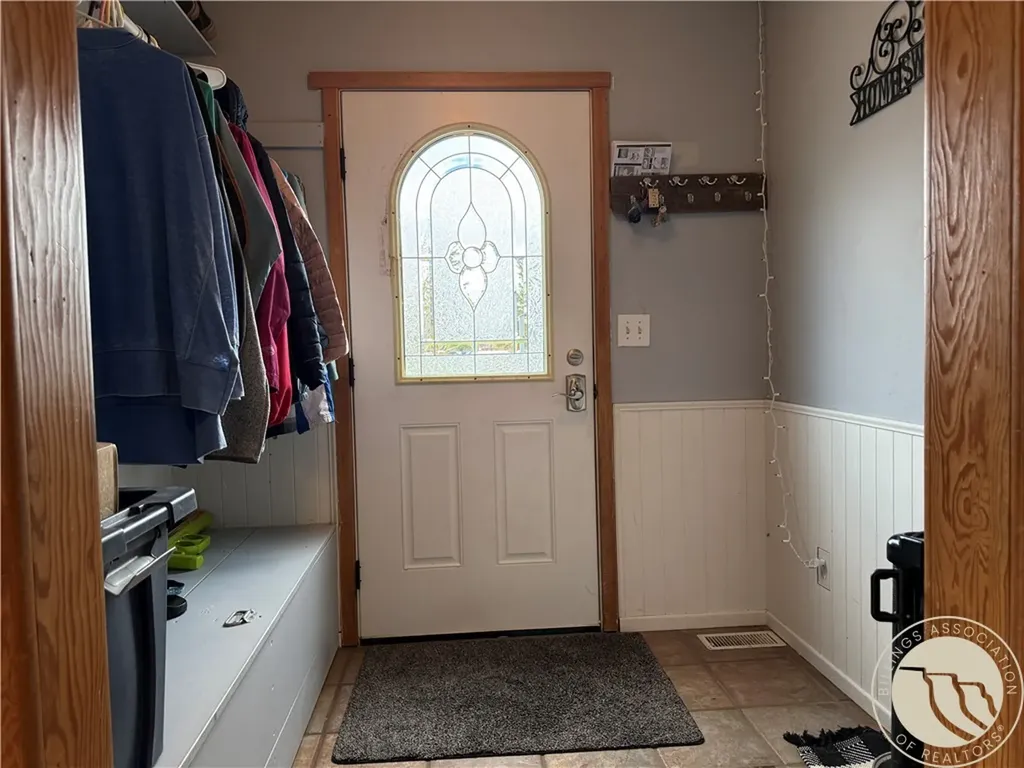 119 E 9th Avenue Big Timber MT 59011