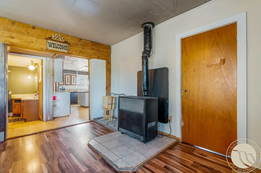 407 W. 2nd Avenue Big Timber MT 59011