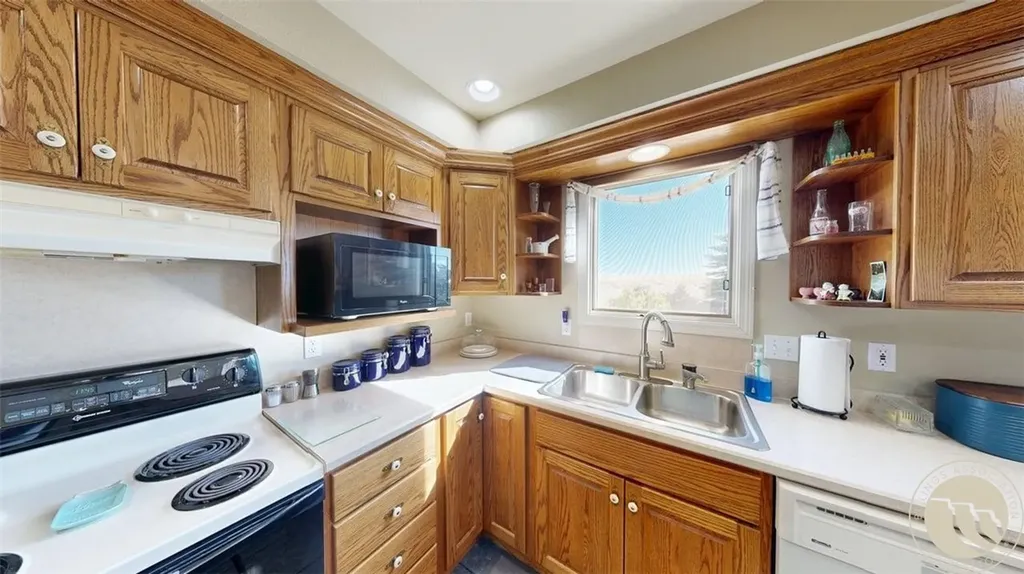 1950 Pineridge Road Red Lodge MT 59068
