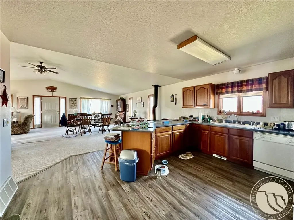 369 Mount Highway 300 Ryegate MT 59074