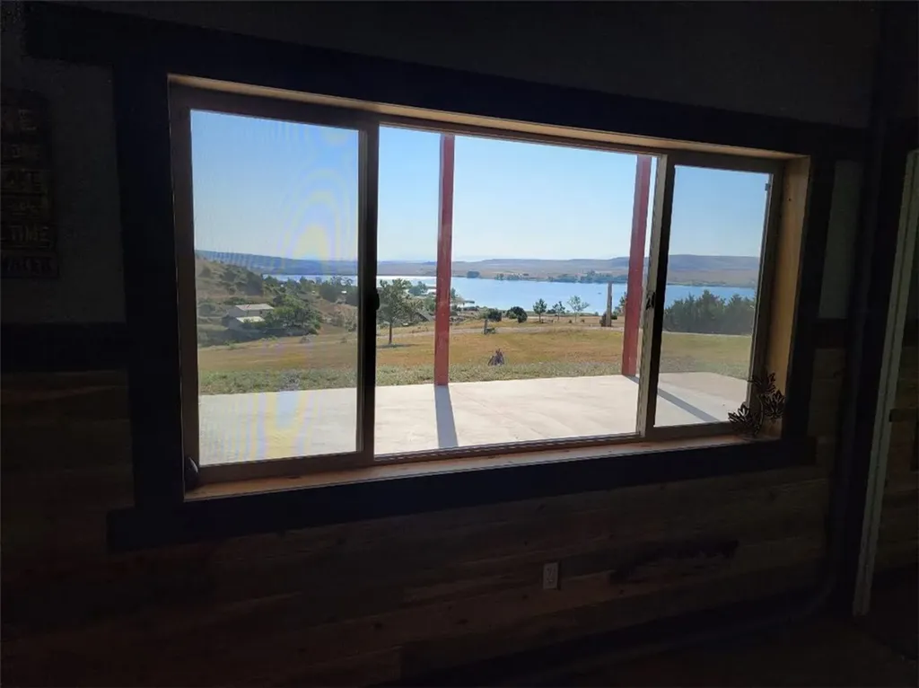 55 Lakeview Drive Roberts MT 59070