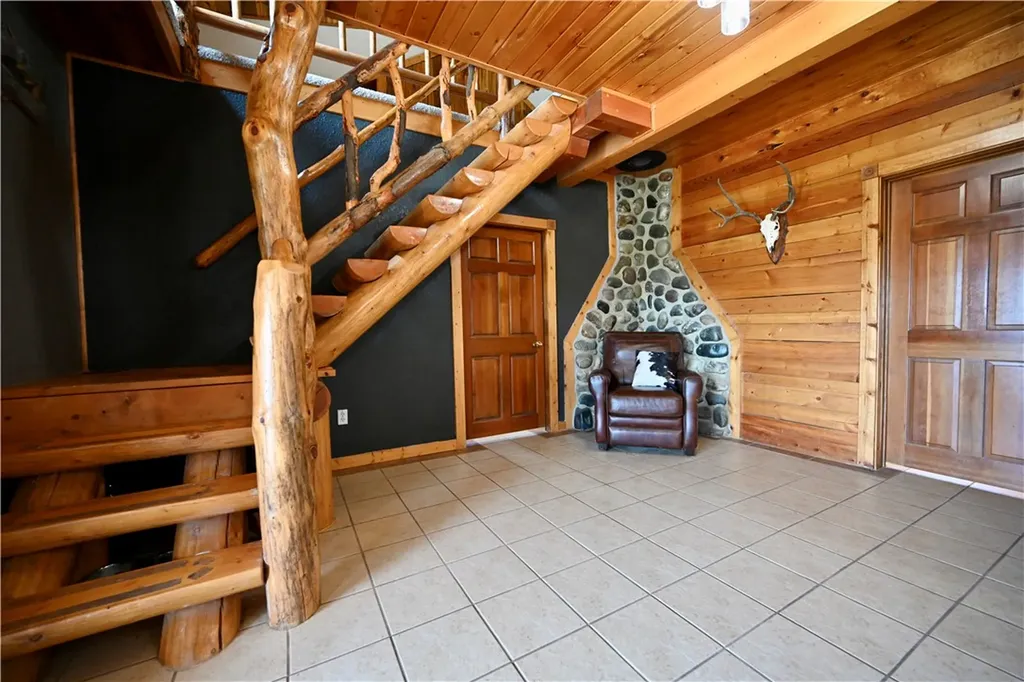 22 Whitetail Lane Columbus MT 59019