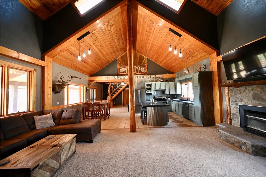 22 Whitetail Lane Columbus MT 59019