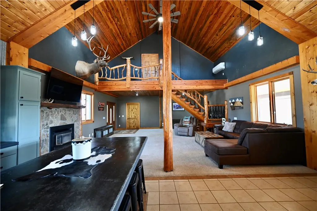 22 Whitetail Lane Columbus MT 59019