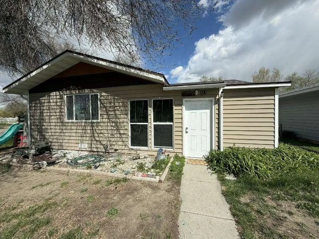 723 Juniper Avenue Laurel MT 59044
