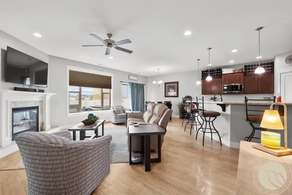 5952 Foxtail Loop West Billings MT 59106