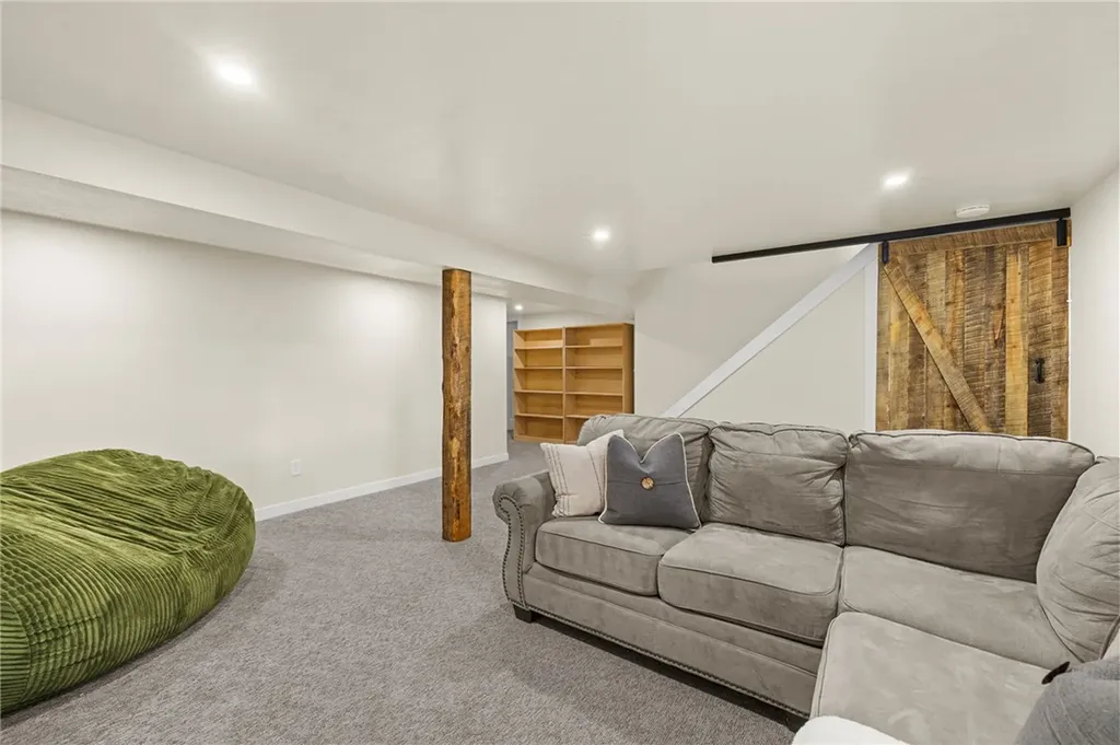 2926 Custer Avenue Billings MT 59102