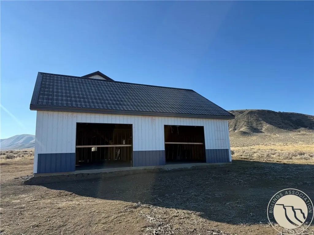 60 Five Mile Creek Road Edgar MT 59026