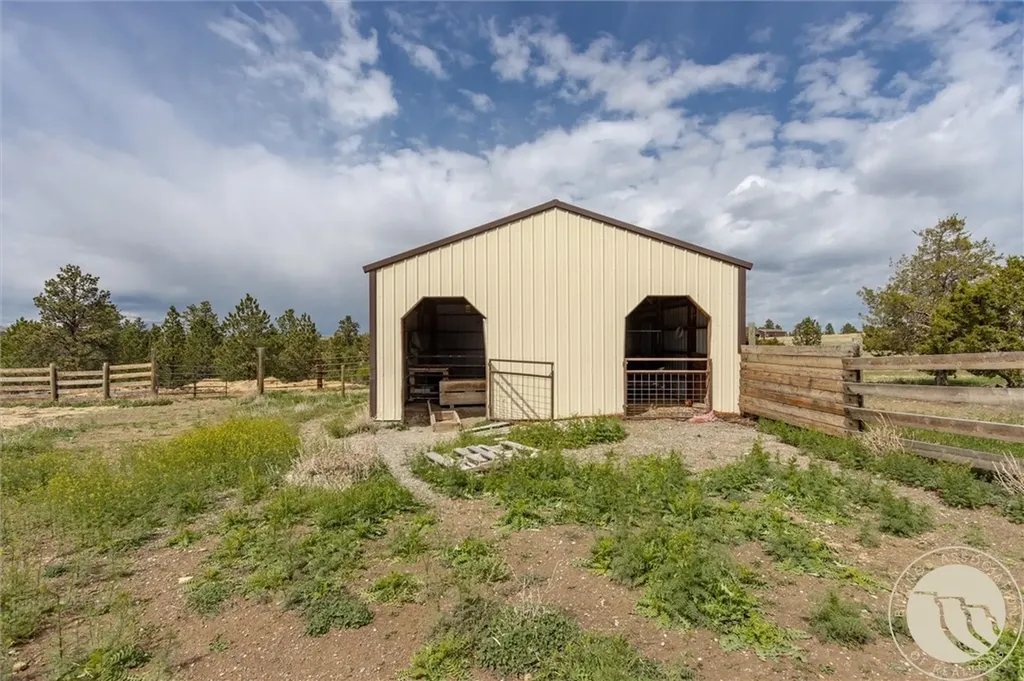 2860 Chief White Bird Trail Billings MT 59044