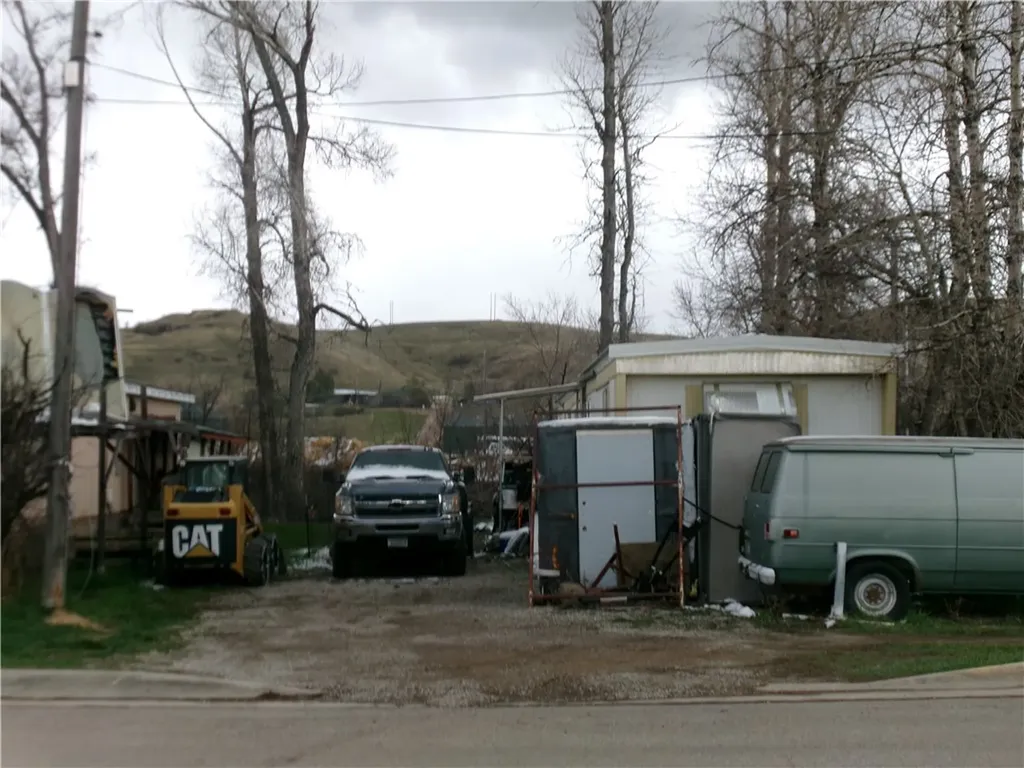 1201/1203 3rd Avenue S Lewistown MT 59457