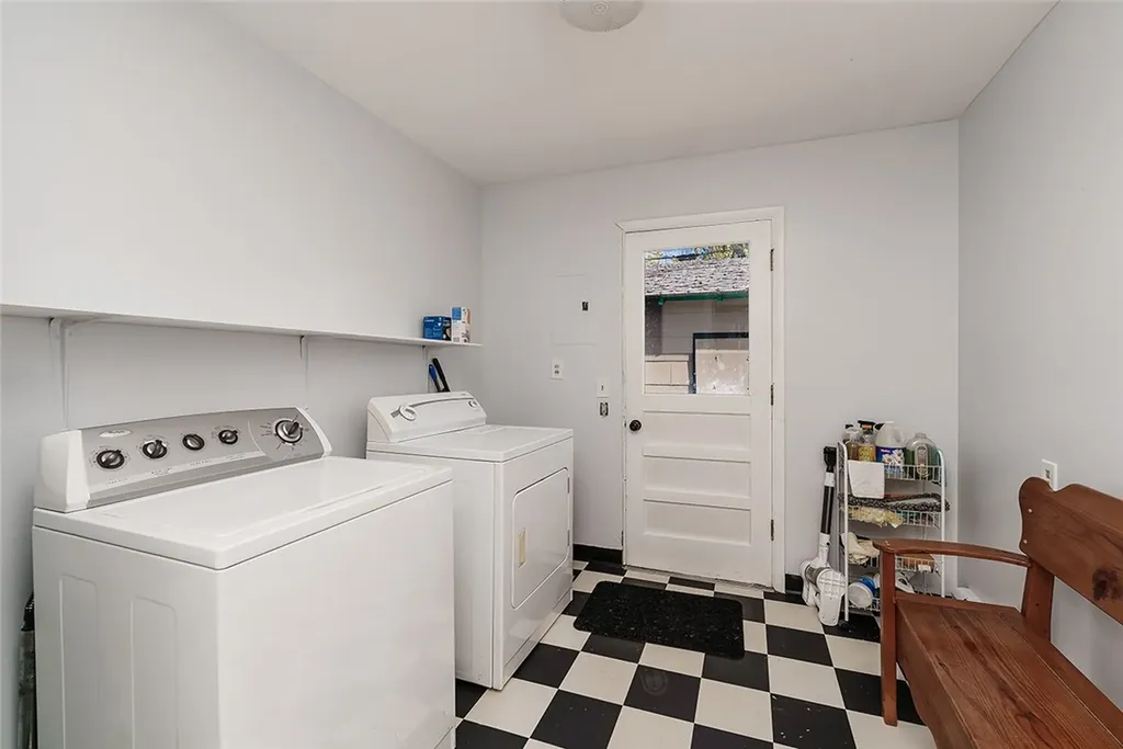 14 S Missouri Avenue Fromberg MT 59029