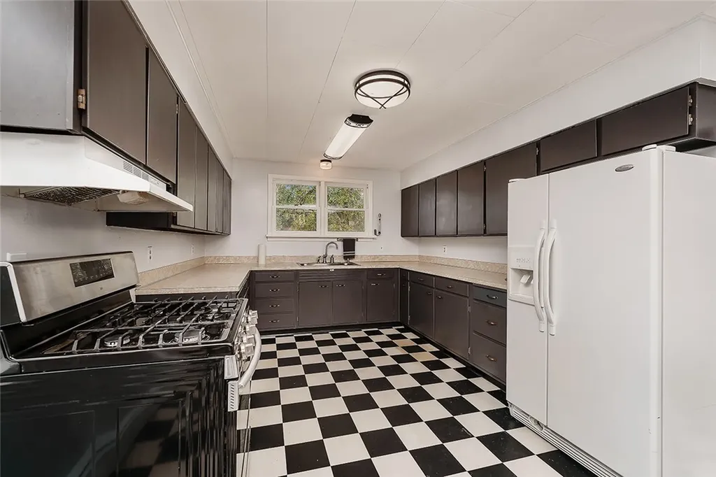 14 S Missouri Avenue Fromberg MT 59029