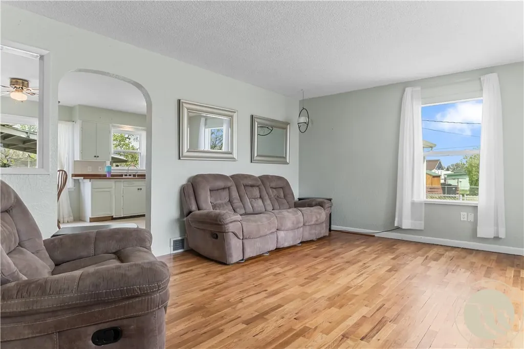 119 W 9th Street Laurel MT 59044