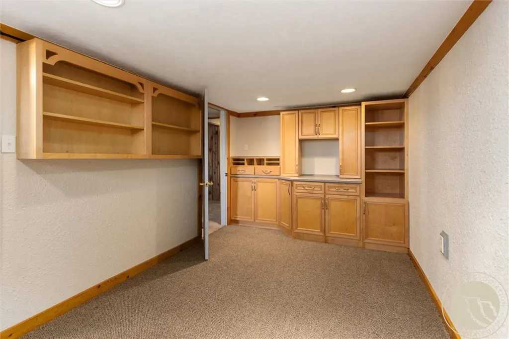 6948 Pony Circle Shepherd MT 59079