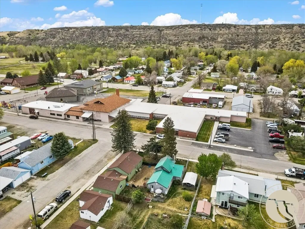 135 S Montana Avenue Absarokee MT 59001