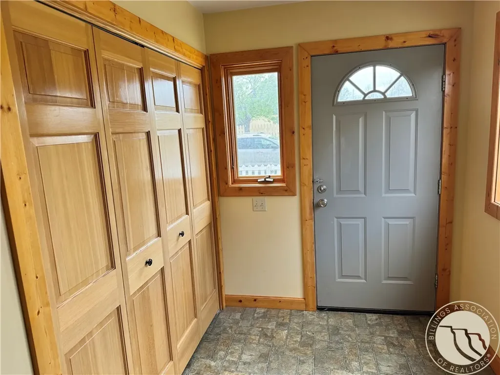 212 E 3rd Avenue Big Timber MT 59011