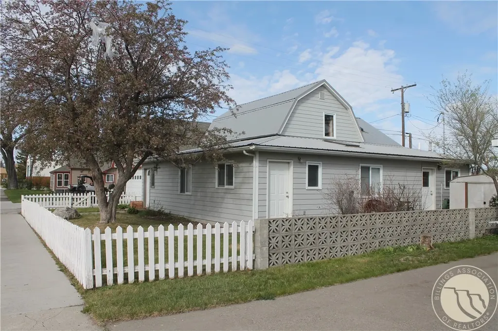 212 E 3rd Avenue Big Timber MT 59011
