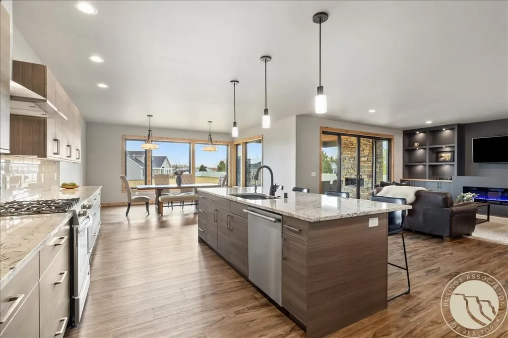 6814 Skycrest Drive Billings MT 59106