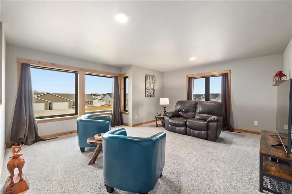 6814 Skycrest Drive Billings MT 59106