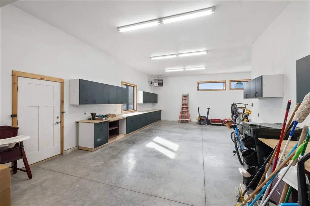 6814 Skycrest Drive Billings MT 59106