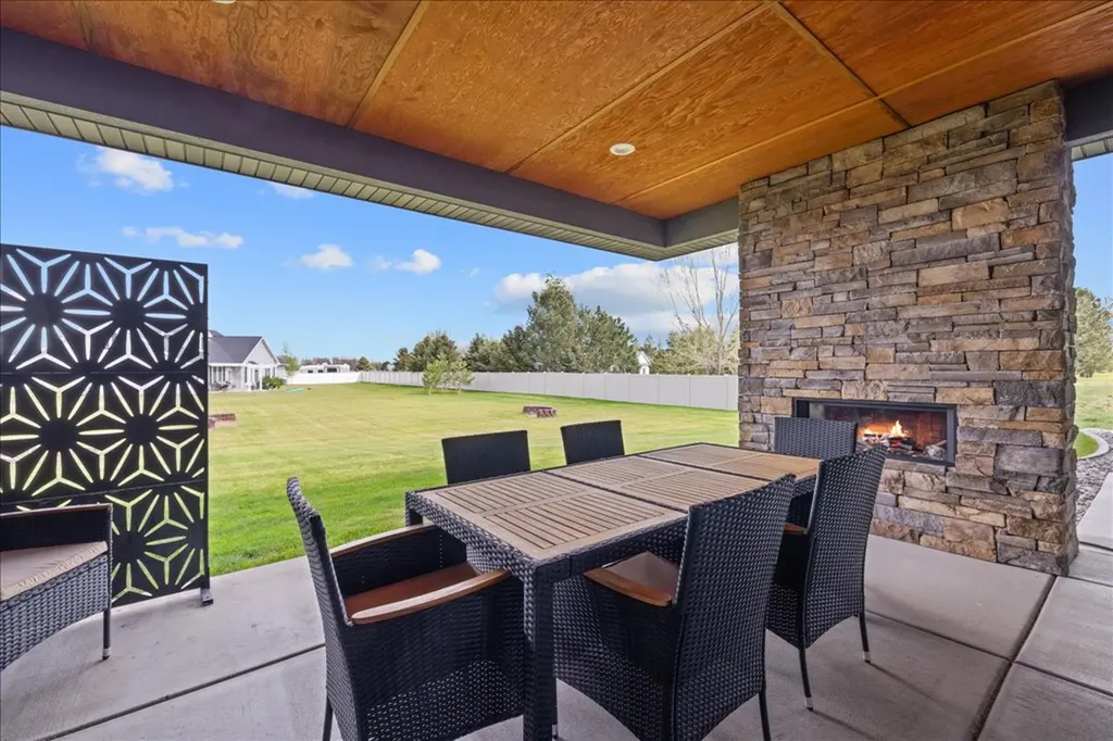 6814 Skycrest Drive Billings MT 59106
