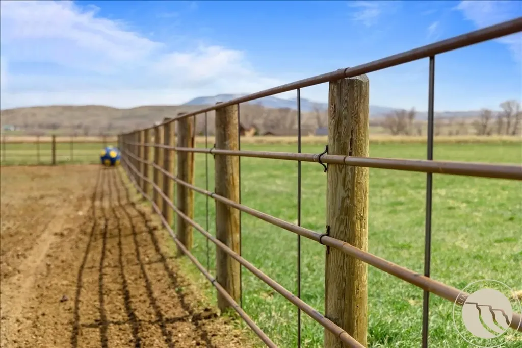 1662 Highway72 Bridger MT 59014