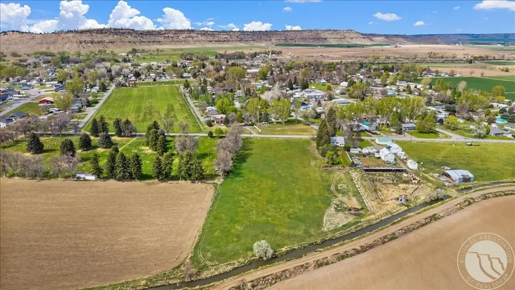 +/- 2.85 Acres Cemetery Road Park City MT 59063