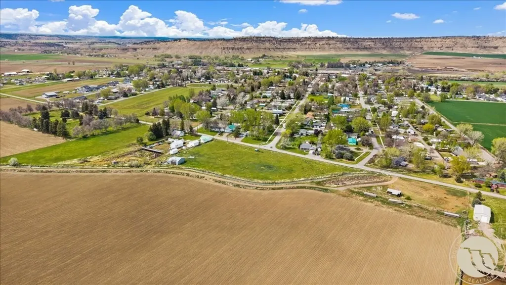 +/-1.2 Acres Cemetery Road Park City MT 59063