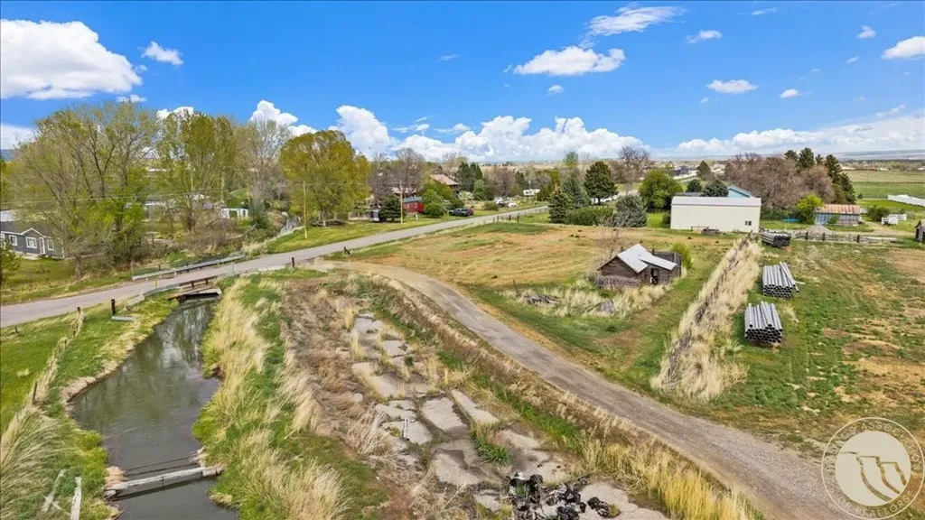 +/-1.2 Acres Cemetery Road Park City MT 59063