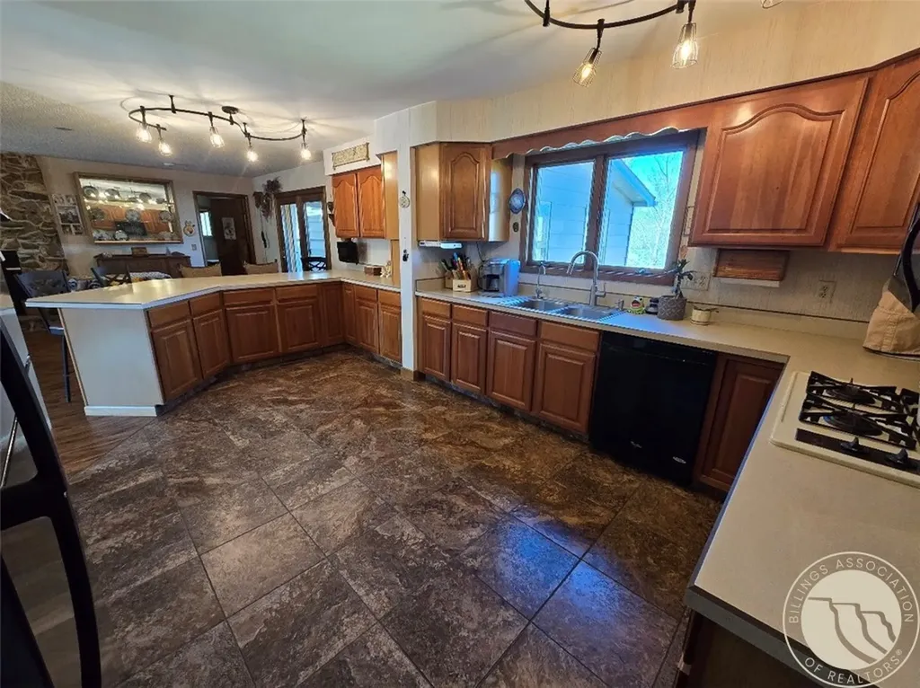 315 S 4th Street W Baker MT 59313