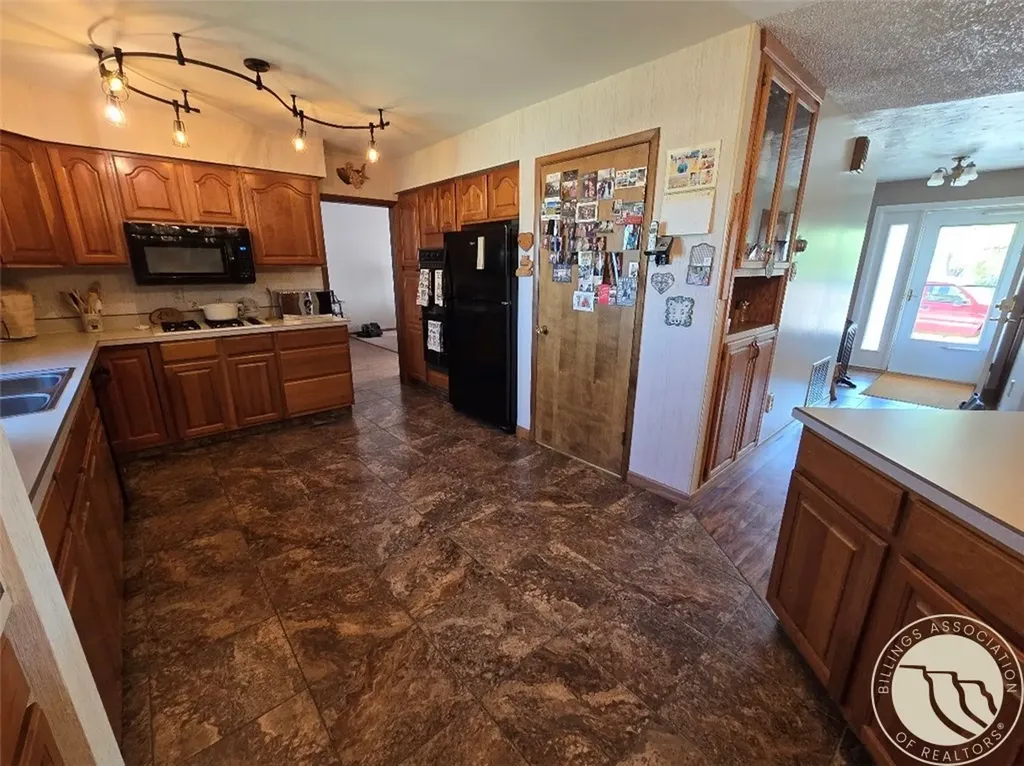 315 S 4th Street W Baker MT 59313