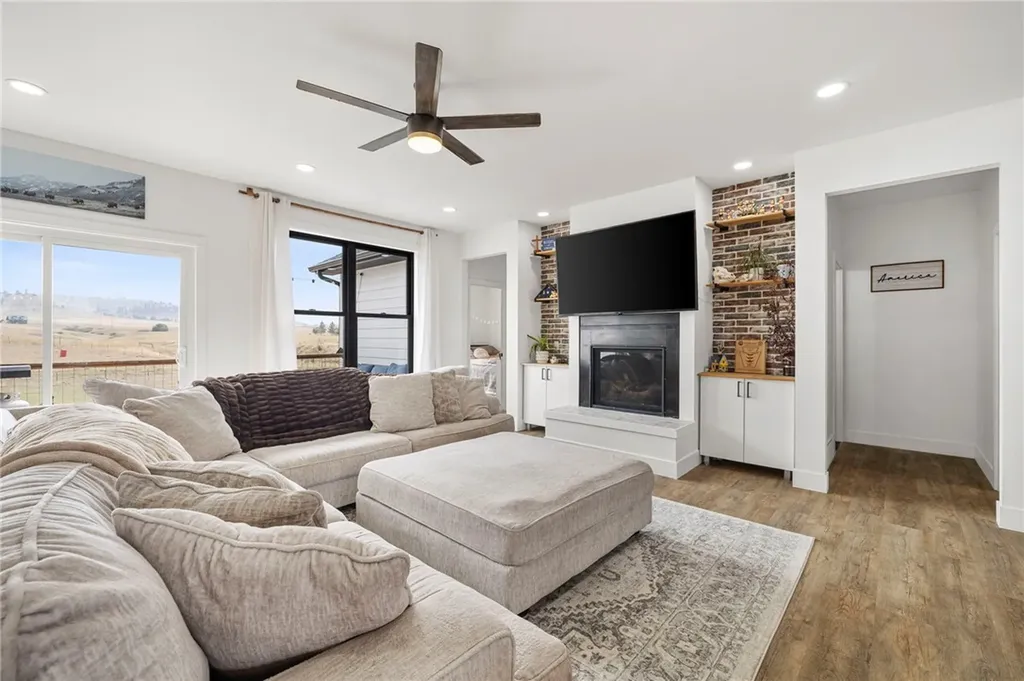 85 Eagle Cliff Meadows Road Billings MT 59101