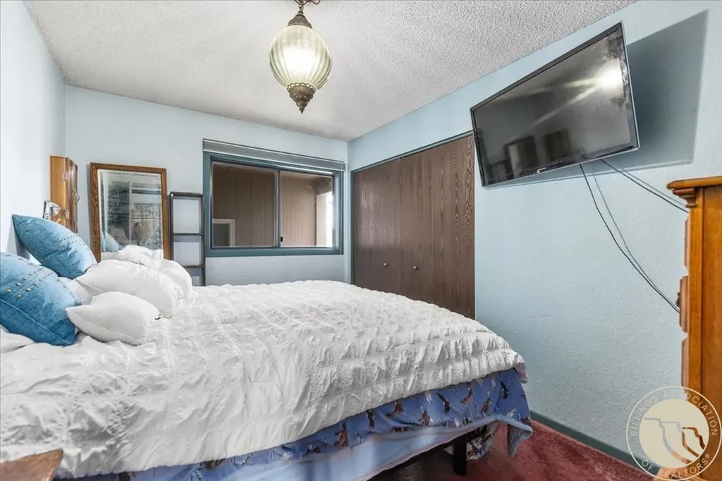 910 10th Avenue Laurel MT 59044