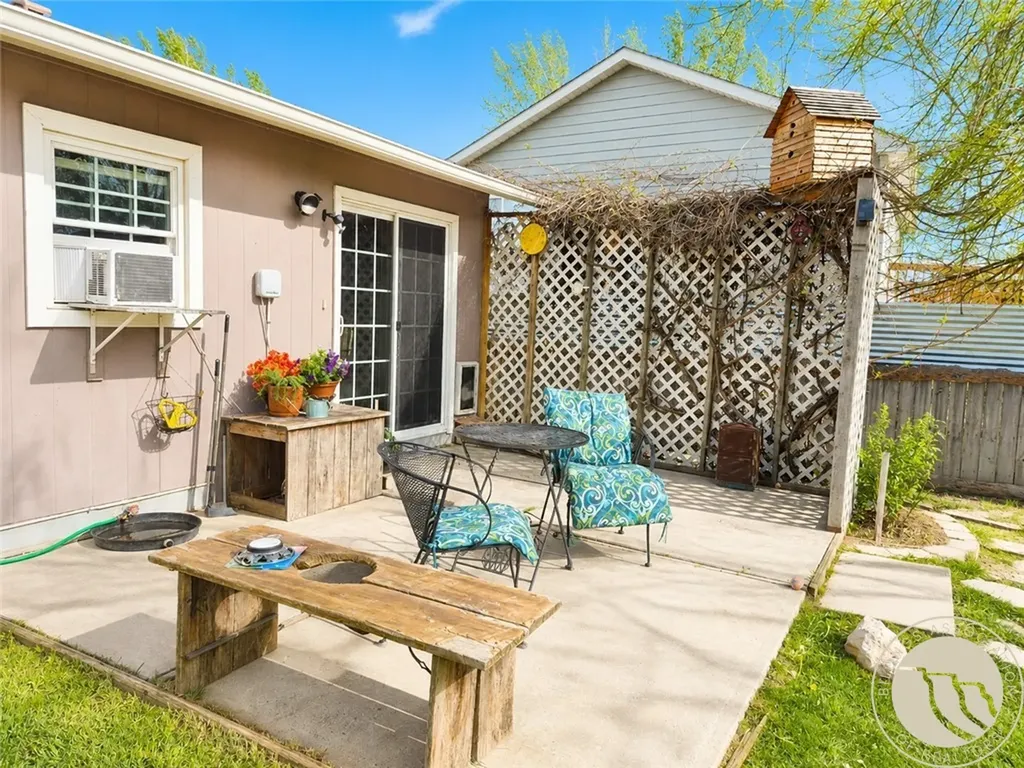 910 10th Avenue Laurel MT 59044