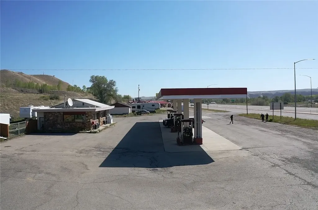 4392 Us Highway 310 Joliet MT 59041