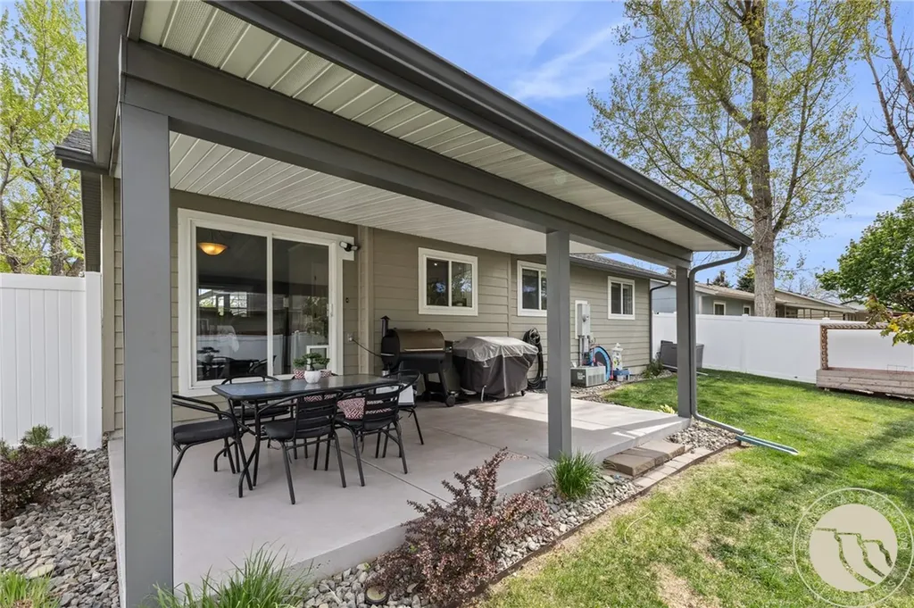 738 Briar Place Billings MT 59102