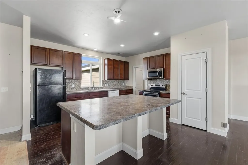 3835 Nellie Christine Drive Shepherd MT 59079