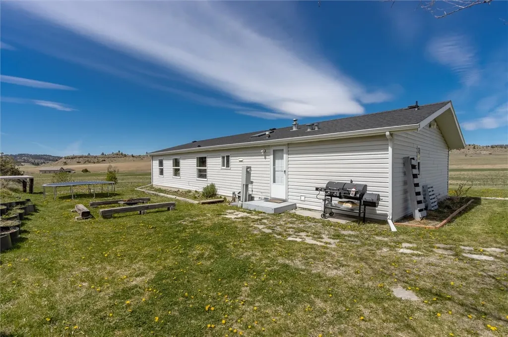 106B Sheep Dip Road Columbus MT 59019