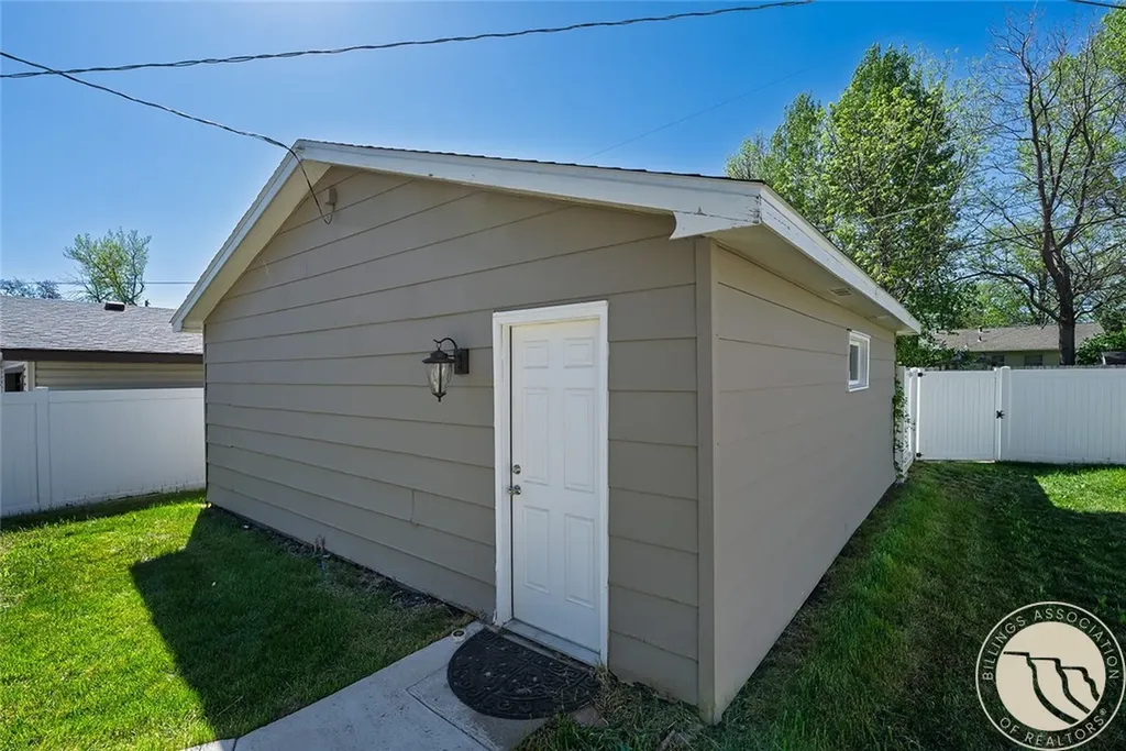 2518 Clark Avenue Billings MT 59102