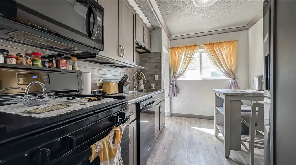 516 Montana Avenue Fairview MT 59221