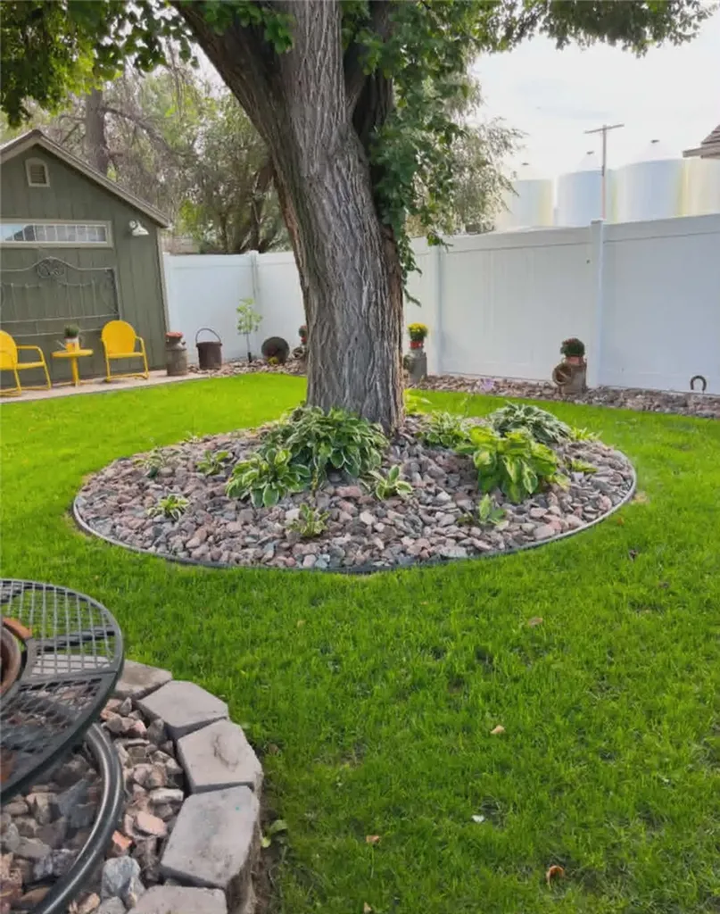 516 Montana Avenue Fairview MT 59221