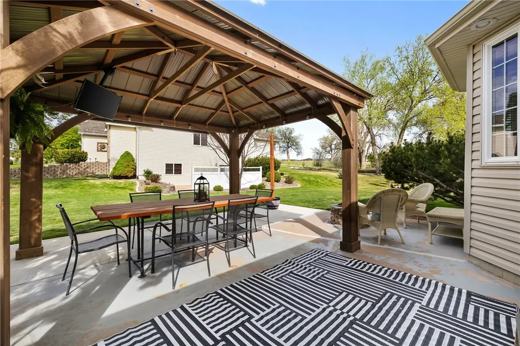 2125 Saddleback Drive Laurel MT 59044