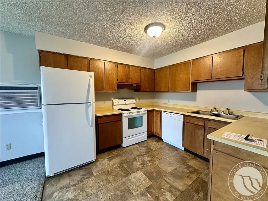 502 Michael Avenue Hardin MT 59034